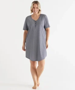 Sussan Nighties><noscript><img width=