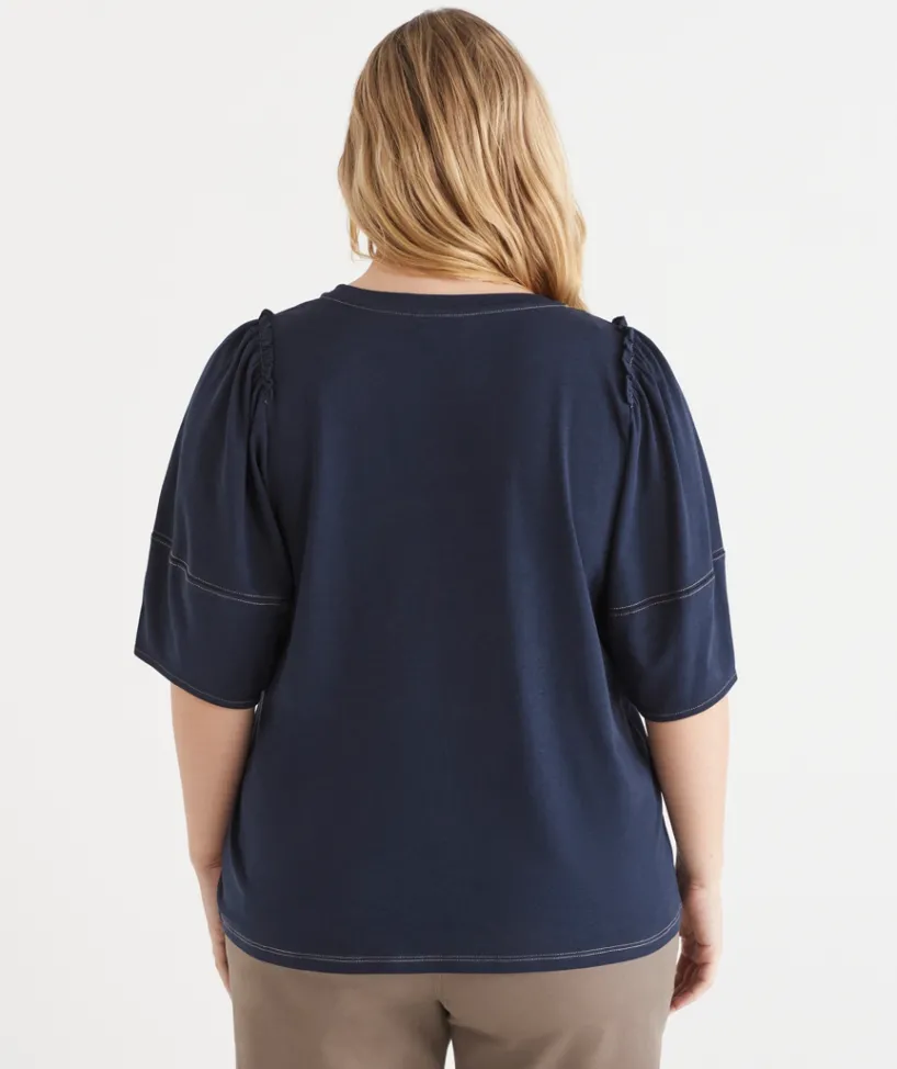 Sussan Tops|T-Shirts>Contrast Stitch Puff Sleeve Top
