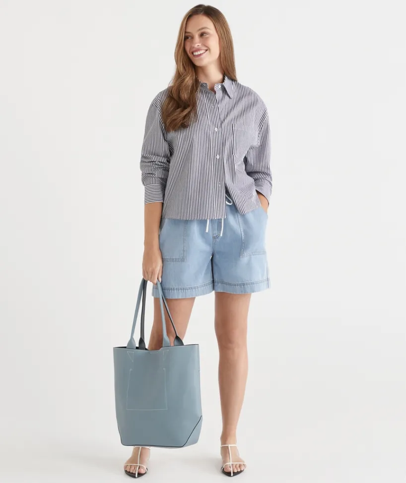 Sussan Shorts>Contrast Stitch Short - LIGHT WASH