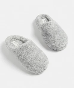 Sussan Slippers|Everyday Icons><noscript><img width=