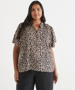 Sussan Tops|Shirts & Blouses>Leopard Print Flutter Sleeve Top NATURAL