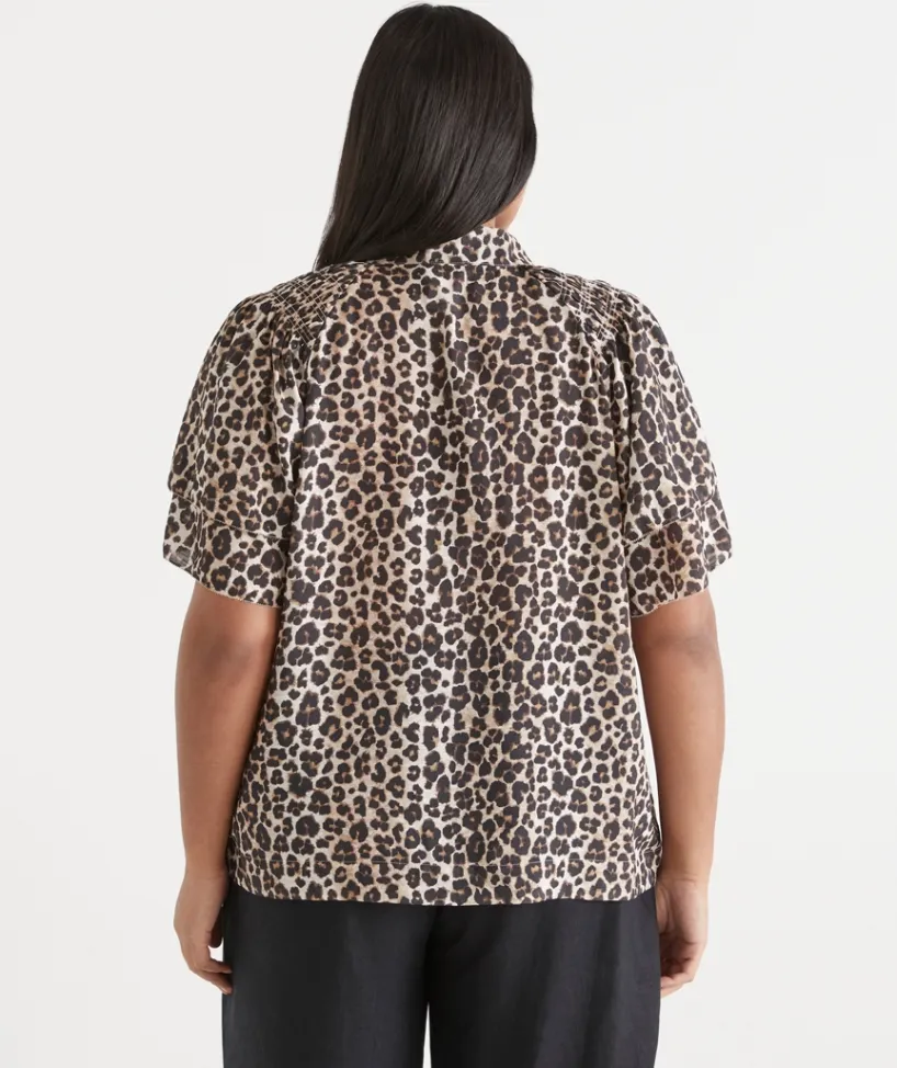 Sussan Tops|Shirts & Blouses>Leopard Print Flutter Sleeve Top NATURAL