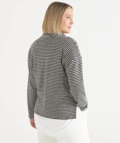 Sussan Tops|T-Shirts><noscript><img width=