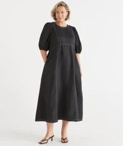 Sussan Dresses>Linen Stitch Detail Short Sleeve Midi Dress