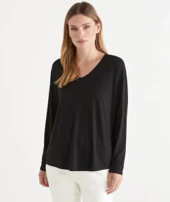 Sussan Tops|T-Shirts>Long Sleeve V Neck Pleat Back Tee