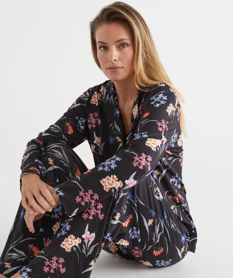 Sussan Pyjama Sets>Long Sleeve Winter Bloom Floral Pyjama Set - BLACK