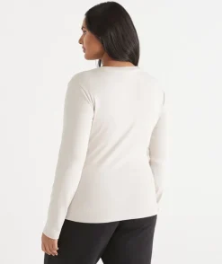 Sussan Tops|T-Shirts><noscript><img width=