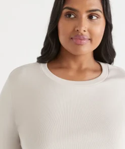 Sussan Tops|T-Shirts><noscript><img width=