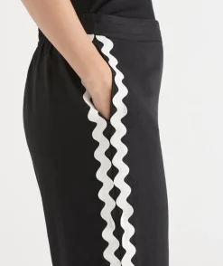 Sussan Pants>Ric Rac Detail Culotte Pant BLACK