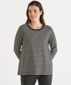 Sussan Tops|T-Shirts><noscript><img width=