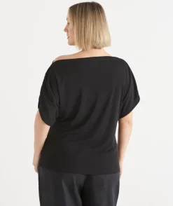 Sussan Tops|T-Shirts><noscript><img width=